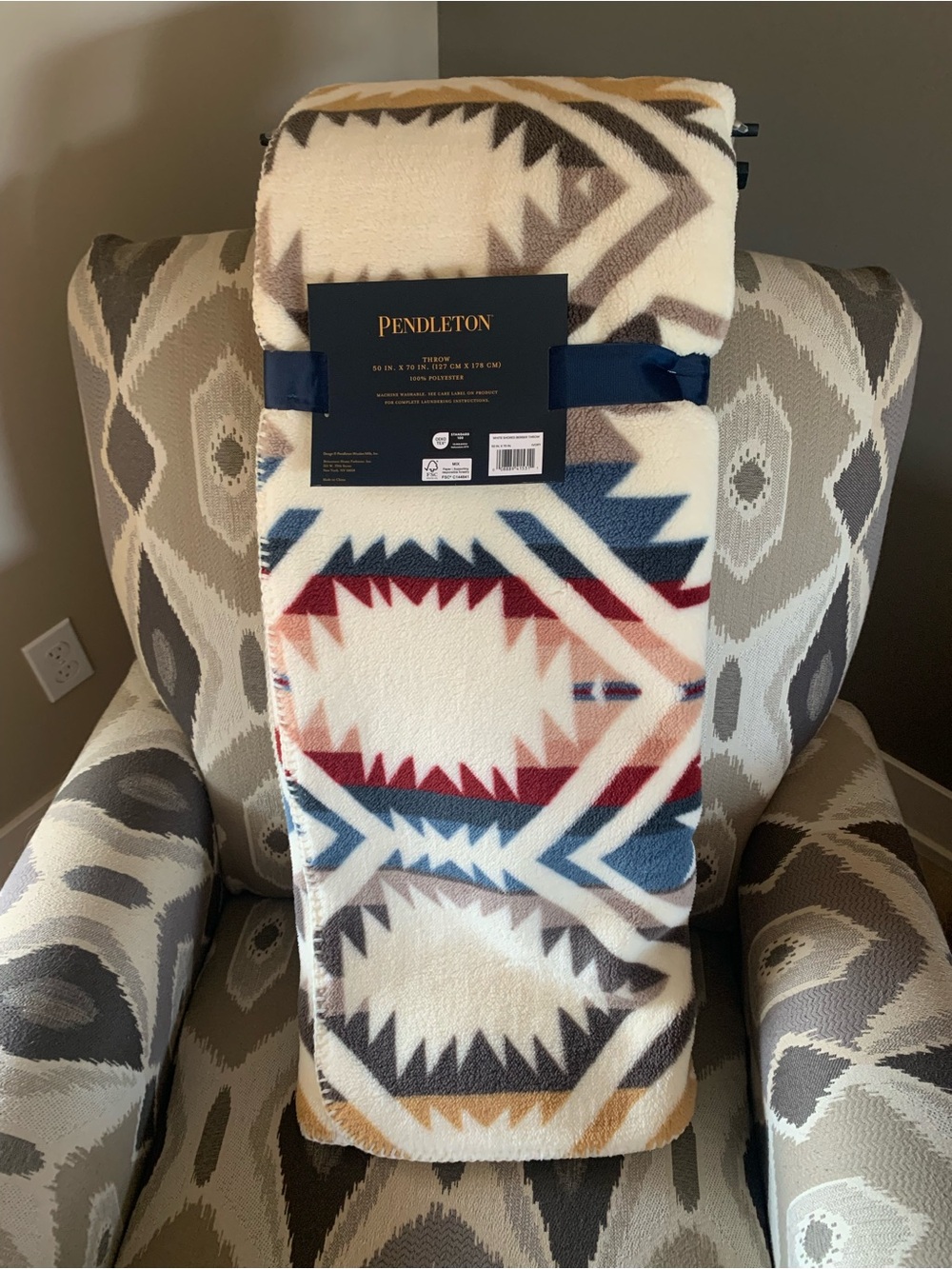 Pendleton Cream, Tan, Blue & Red Geometric  Blanket NWT